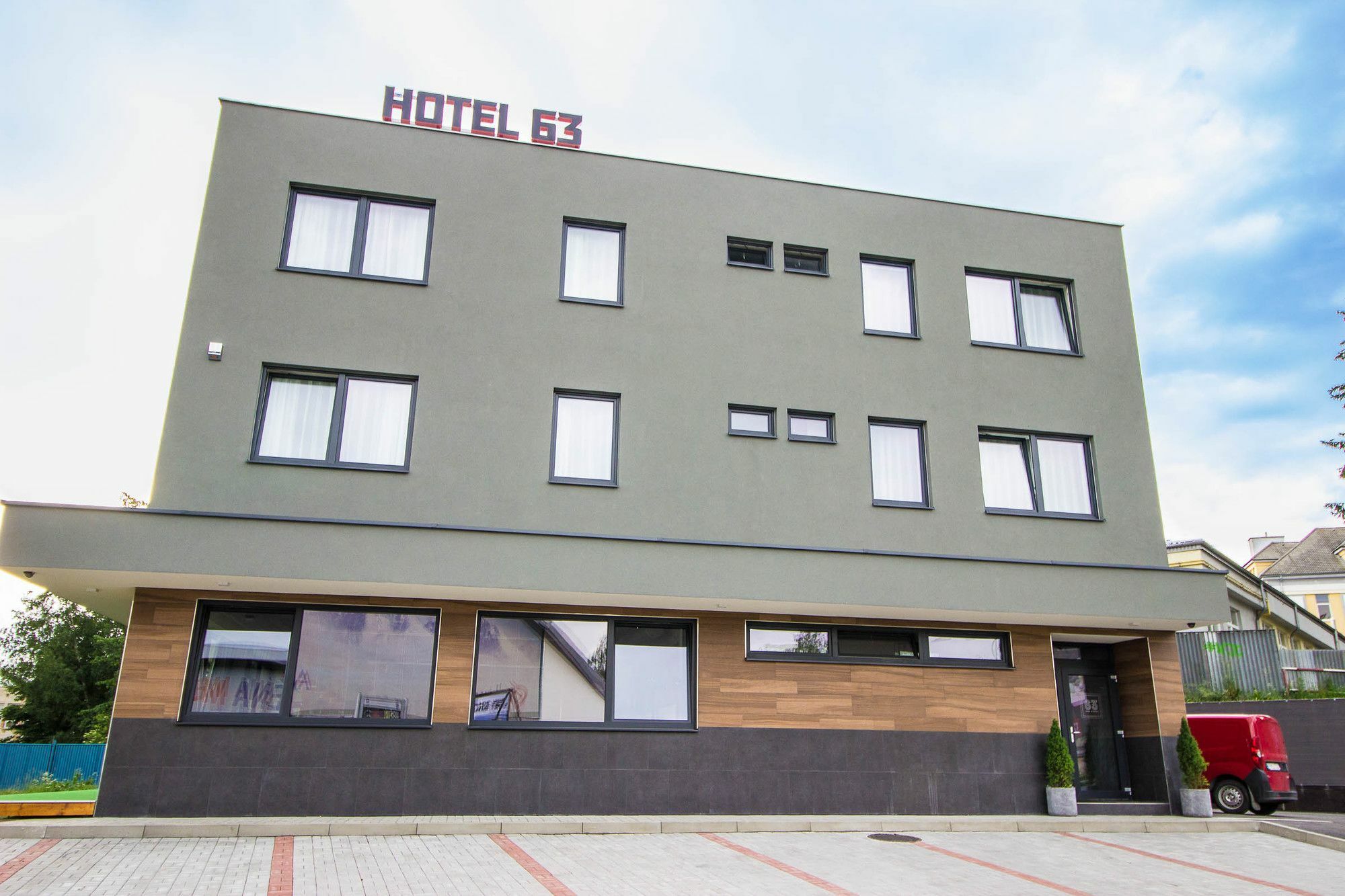 Hotel 63 Poprad Exterior foto